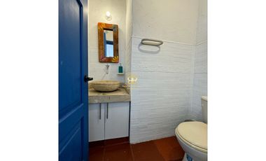 SE VENDE MAGNFICA  CASA EN FUSA CON PISCINA PRIVADA