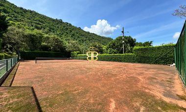 SE VENDE MAGNFICA  CASA EN FUSA CON PISCINA PRIVADA