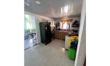 CASA LOTE EN VENTA MULALO YUMBO