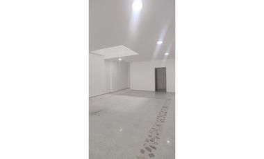 EN ARRIENDO LOCAL DE 110 MTS EN LA CEJA