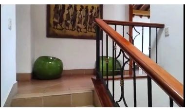 Venta Casa en San Jerónimo, unidad cerrada 193 mts, amoblada