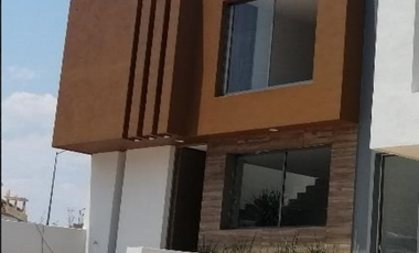 Casas en Venta dentro de Cañadas del Bosque etapa 4, Tres Marías, Morelia