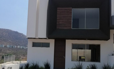 Casas en Venta dentro de Cañadas del Bosque etapa 4, Tres Marías, Morelia