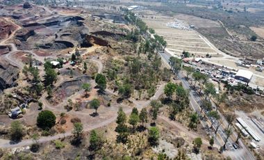Terreno en RENTA sobre Carretera a Quiroga en Morelia