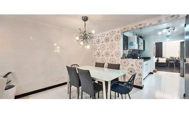 Vendo casa remodelada 3 pisos sector La Visitación, El Poblado