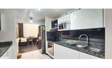 Vendo casa remodelada 3 pisos sector La Visitación, El Poblado