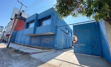 Bodega en RENTA, sobre Carretera a Salamanca, Fracc. Los Ángeles