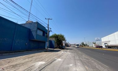 Bodega en RENTA, sobre Carretera a Salamanca, Fracc. Los Ángeles
