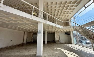 Edificio en RENTA, en Col. Ventura Puente en Morelia