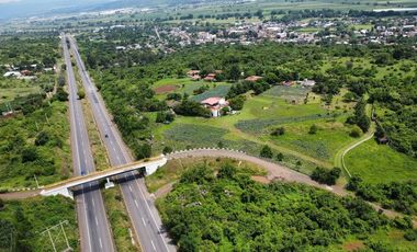 Propiedad en VENTA sobre Carretera Morelia-Pátzcuaro, Municipio de Tiripetío