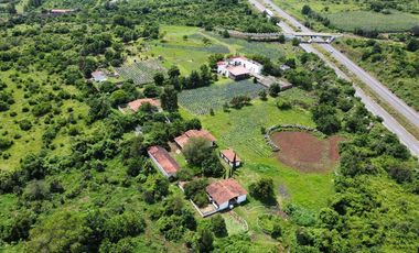 Propiedad en VENTA sobre Carretera Morelia-Pátzcuaro, Municipio de Tiripetío