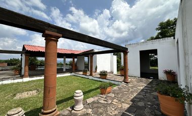 Propiedad en VENTA sobre Carretera Morelia-Pátzcuaro, Municipio de Tiripetío