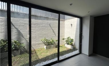 ESTRENA CASA DE 3 NIVELES EN UNIDAD ABIERTA RIONEGRO BARRO BLANCO