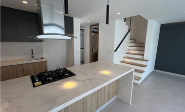 ESTRENA CASA DE 3 NIVELES EN UNIDAD ABIERTA RIONEGRO BARRO BLANCO