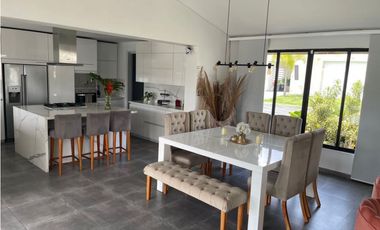 Casa campestre en venta en condominio cerrado - Rozo Palmira Valle