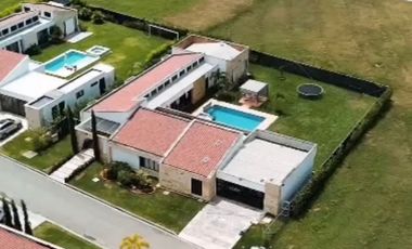 Casa campestre en venta en condominio cerrado - Rozo Palmira Valle