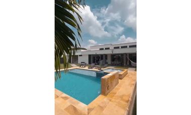 Casa campestre en venta en condominio cerrado - Rozo Palmira Valle