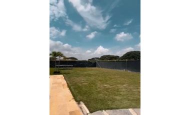 Casa campestre en venta en condominio cerrado - Rozo Palmira Valle