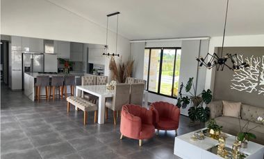 Casa campestre en venta en condominio cerrado - Rozo Palmira Valle