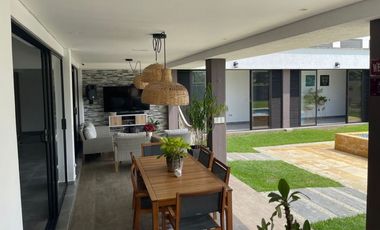 Casa campestre en venta en condominio cerrado - Rozo Palmira Valle