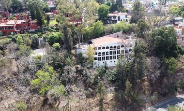Edificio en VENTA  en Col. Vista Bella en Morelia