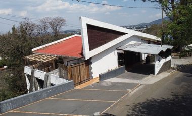 Edificio en VENTA  en Col. Vista Bella en Morelia