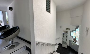 Local Comercial en RENTA  justo a espaldas de La Paloma, en Morelia