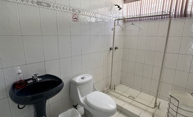 Local Comercial en RENTA  justo a espaldas de La Paloma, en Morelia