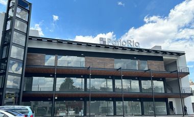 Locales comerciales en RENTA dentro de Plaza Patio Río en col. Félix Ireta