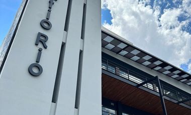 Locales comerciales en RENTA dentro de Plaza Patio Río en col. Félix Ireta
