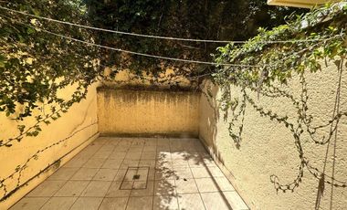 Casa en VENTA, a 1 cuadra de Av. Camelinas, Morelia.