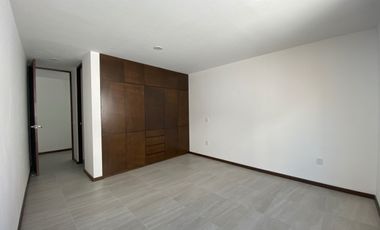 Casa en VENTA, en Vistas Altozano, dentro de Coto Cisnes, en Morelia