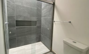 Casa en VENTA, en Vistas Altozano, dentro de Coto Cisnes, en Morelia