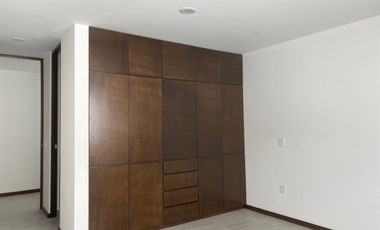 Casa en VENTA, en Vistas Altozano, dentro de Coto Cisnes, en Morelia