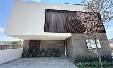 Casa en VENTA Fracc. Álamos en Tres Marías, Morelia