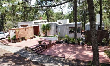 Casa en VENTA dentro del Fracc. Bosques del Paraíso, Mil Cumbres en Morelia
