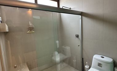 Casa en VENTA dentro del Fracc. Bosques del Paraíso, Mil Cumbres en Morelia