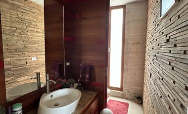 Casa en VENTA dentro del Fracc. Bosques del Paraíso, Mil Cumbres en Morelia