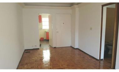 CONSTITUCION 2 AMB EXCELENTE ESTADO Y UBICACION, BALCON, BUENAS ARTERIAS ACCESO, OPORTUNIDAD