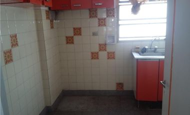 CONSTITUCION 2 AMB EXCELENTE ESTADO Y UBICACION, BALCON, BUENAS ARTERIAS ACCESO, OPORTUNIDAD