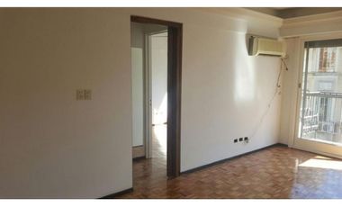 CONSTITUCION 2 AMB EXCELENTE ESTADO Y UBICACION, BALCON, BUENAS ARTERIAS ACCESO, OPORTUNIDAD