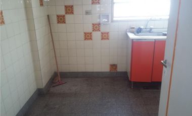 CONSTITUCION 2 AMB EXCELENTE ESTADO Y UBICACION, BALCON, BUENAS ARTERIAS ACCESO, OPORTUNIDAD