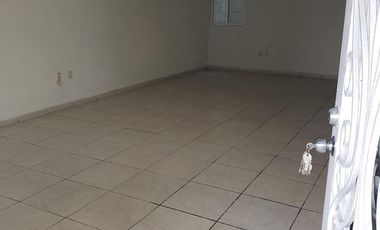 Casa en Venta en Col. El Charro, Tampico Tamaulipas.
