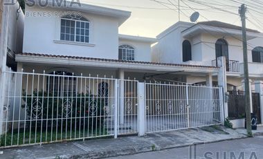 Casa en Venta en Col. El Charro, Tampico Tamaulipas.