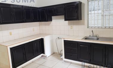 Casa en Venta en Col. El Charro, Tampico Tamaulipas.
