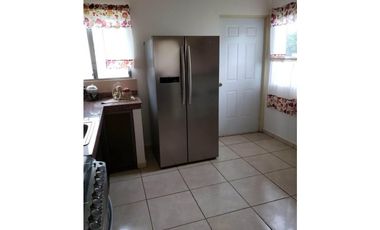 VENDO CASA 3HABITACIONES Y DOS BAÑOS LA ARBOLEDA