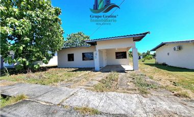 VENDO CASA 3HABITACIONES Y DOS BAÑOS LA ARBOLEDA