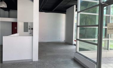 LOCAL COMERCIAL EN ALBROOK MALL 200mts