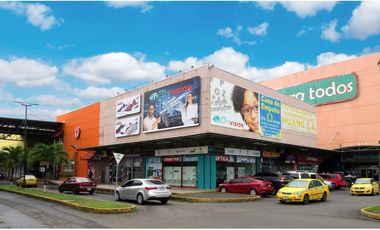 Se Vende Local Comercial de 626 m2 en Plaza Cuatro Altos, Colón