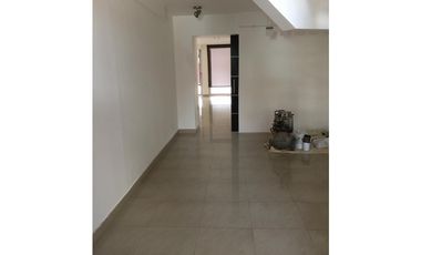 COSTA SUR / QUINTAS DE VERSALLES / 313 M2 / 4 HABITACIONES / DEPOSITO